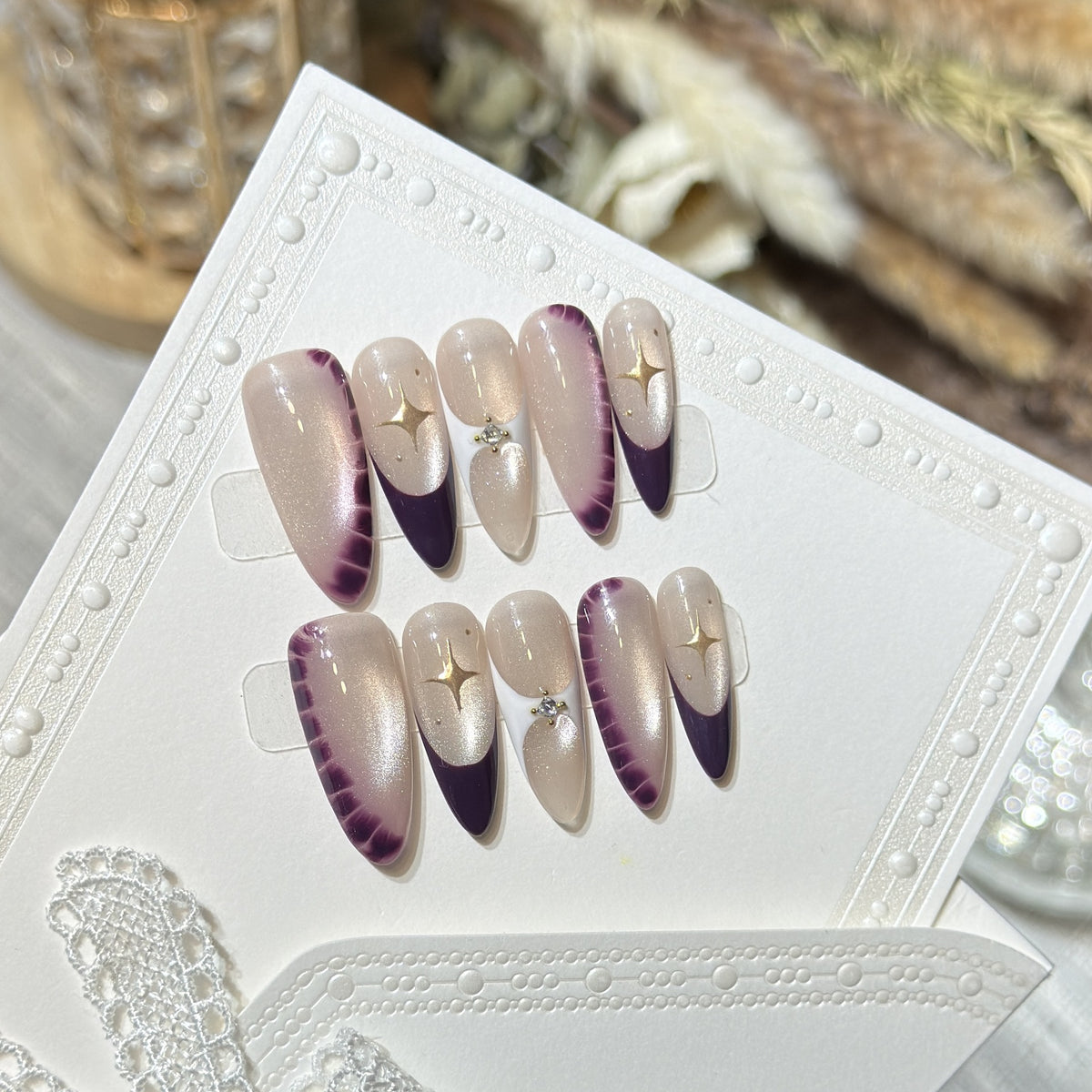 Elegant Press-On Nail Art Set with Crystal Details Acalora