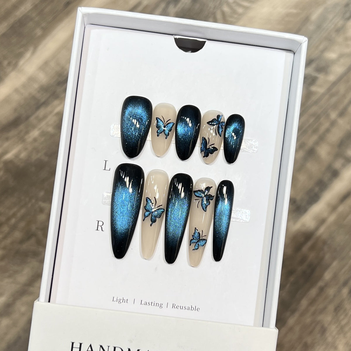 Artistic Butterfly-Accent Press-On Nail Set Acalora
