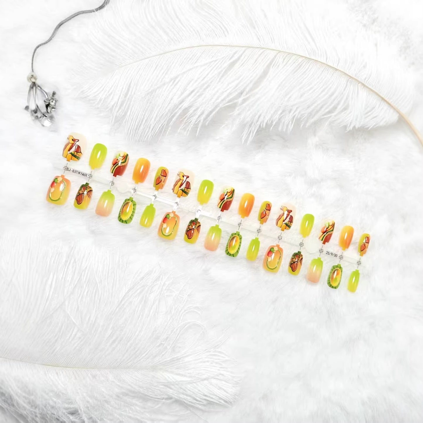 Artificial nails with fruit motifs Acalora