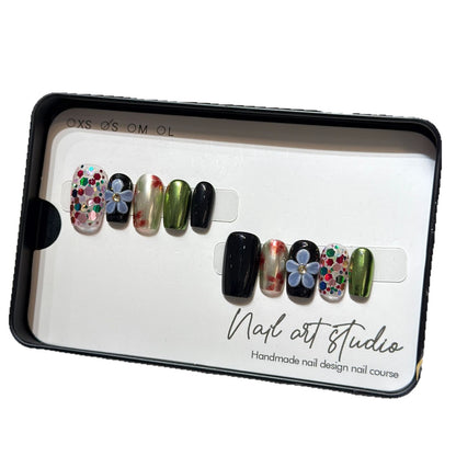 Artistic Floral-Inspired Press-On Nail Set Acalora