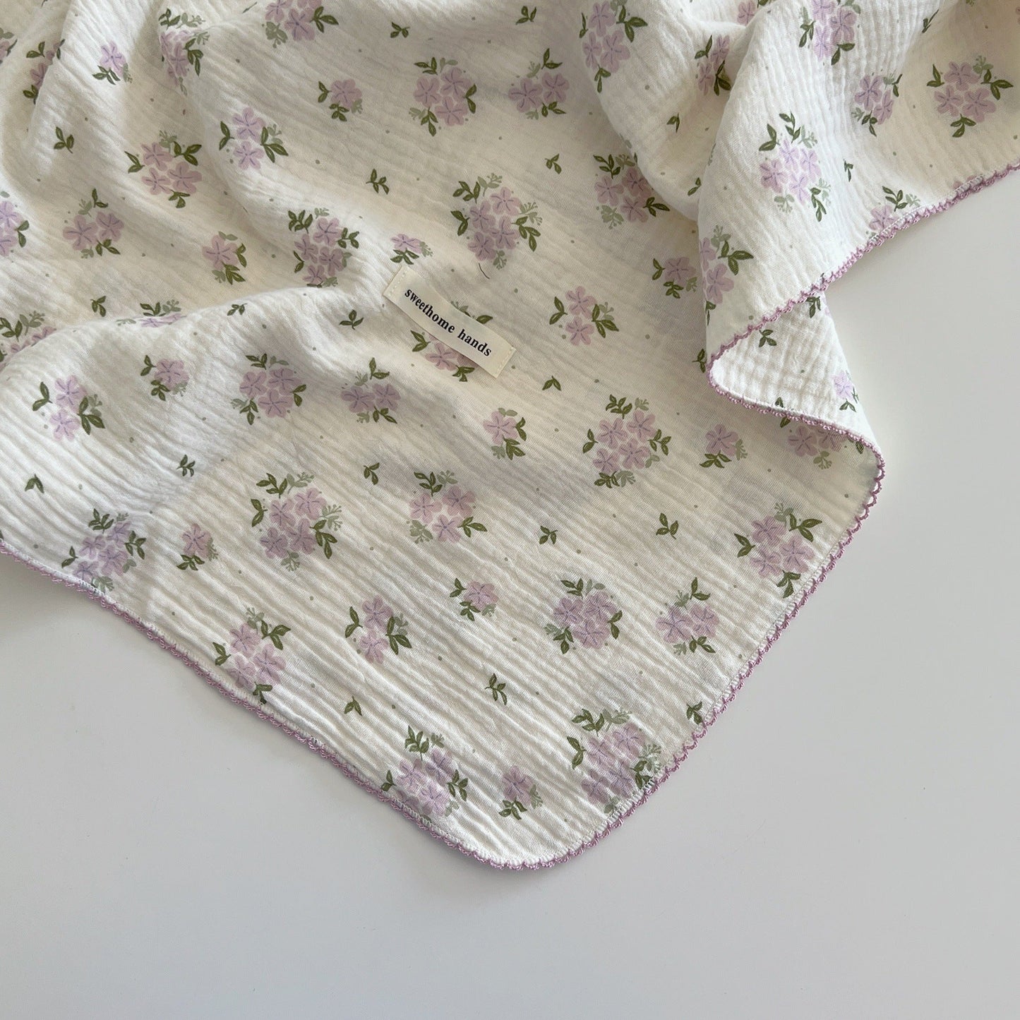 Skanto Women's Cozy Blanket with Floral Pattern Skanto