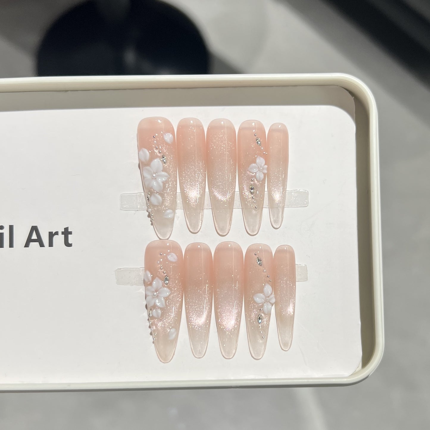 Decorative Floral Press-On Nail Set Acalora