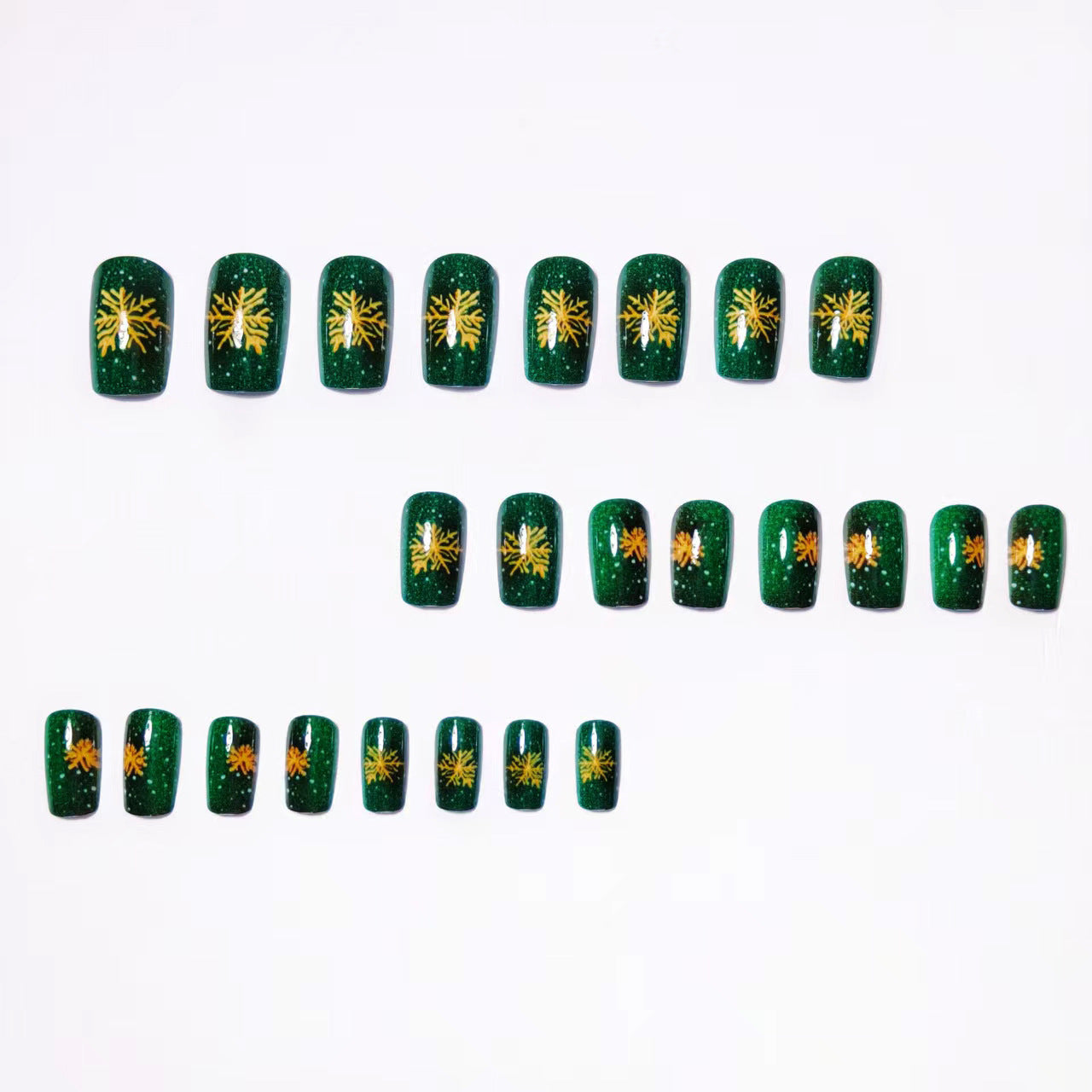 Holiday-Themed Sparkling Nail Art Acalora