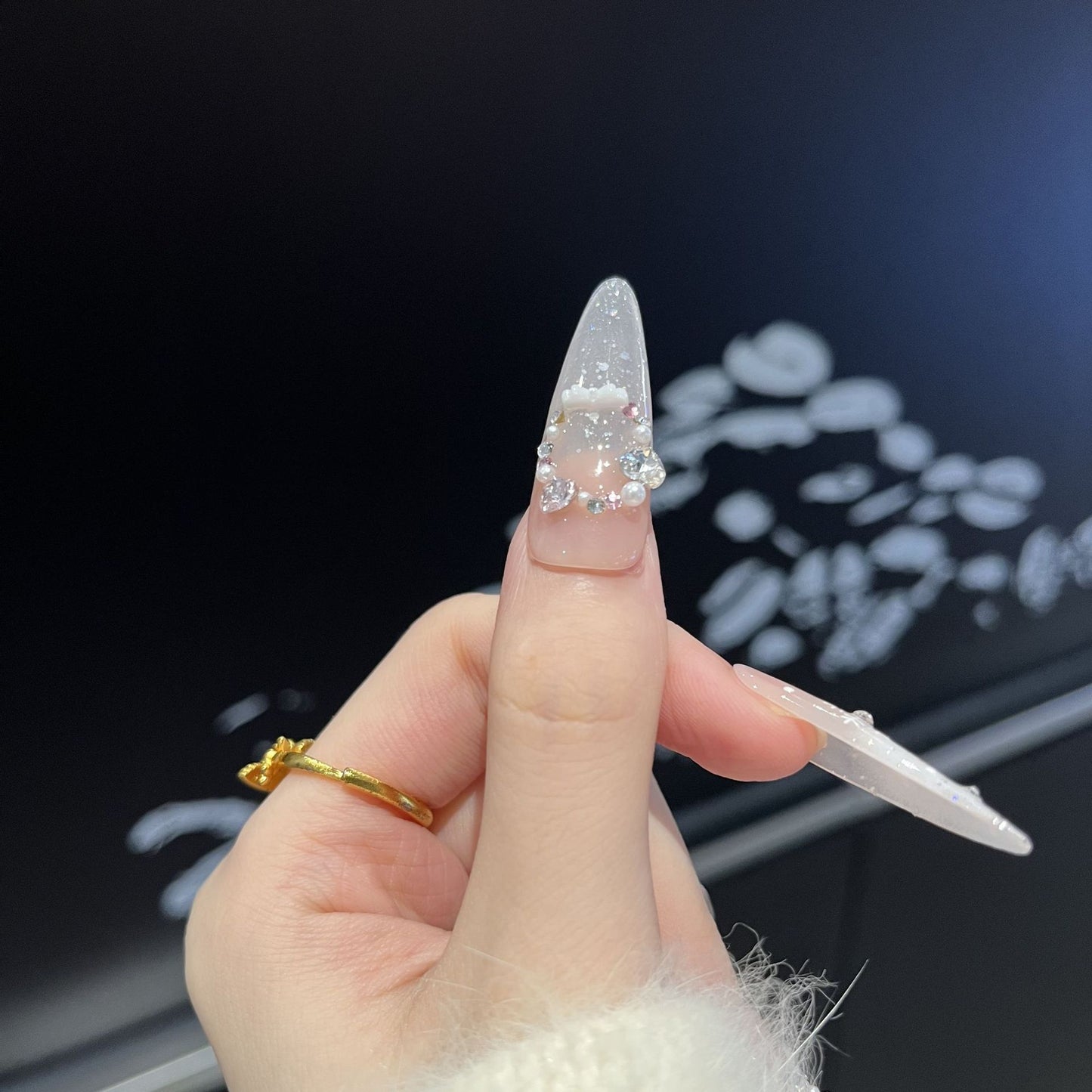 Artistic Press-On Nail Set with Snowflake and Gemstone Designs Acalora