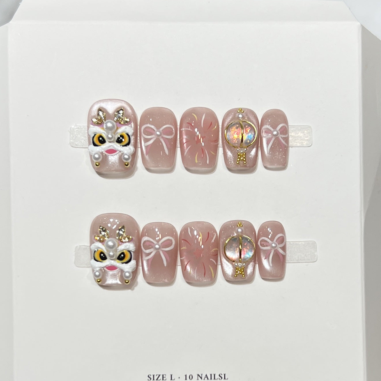 Artistic Themed Press-On Nail Set Acalora