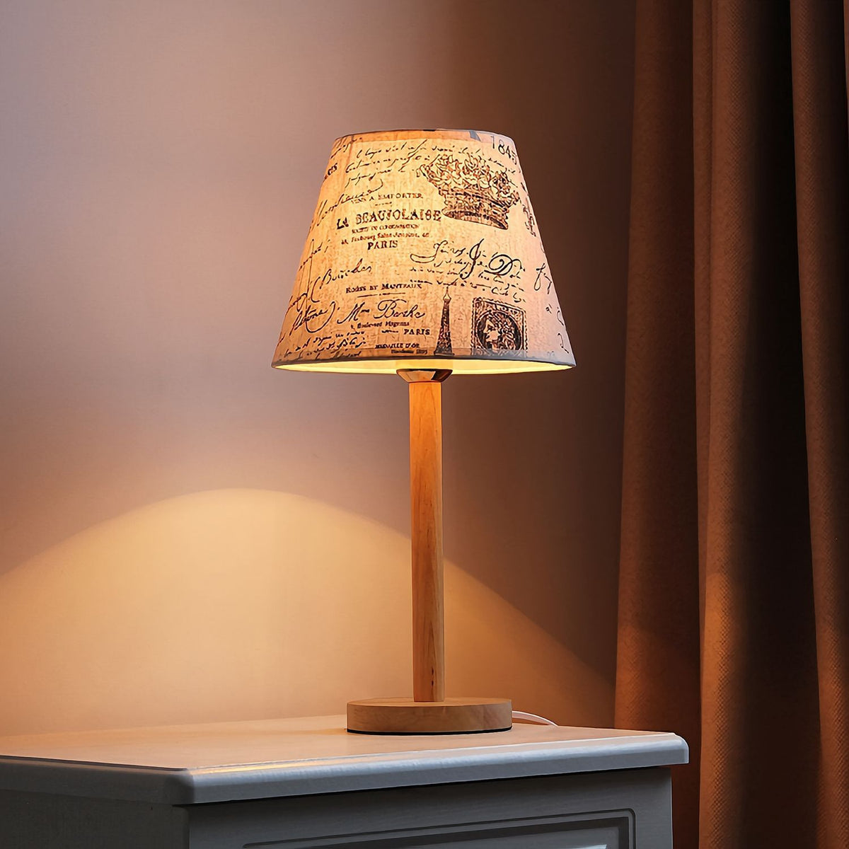 Vintage-Inspired Desk Lamp