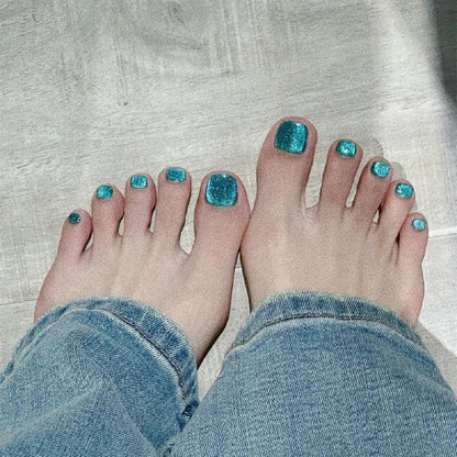 Glamorous Glittery Press-On Toenail Art Acalora