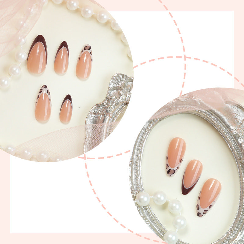 Stylish Press-On Nail Art Set with Contemporary Designs Acalora