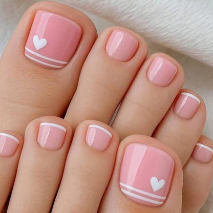 Artificial nails in an elegant design with heart details Acalora