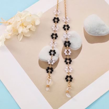 Elegant Beaded Eyewear Chain Acalora