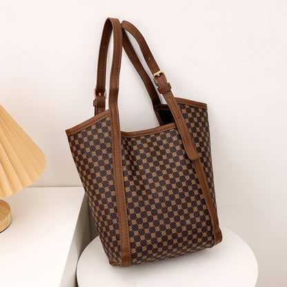 Minimalist Zip-Top Handbag Acalora