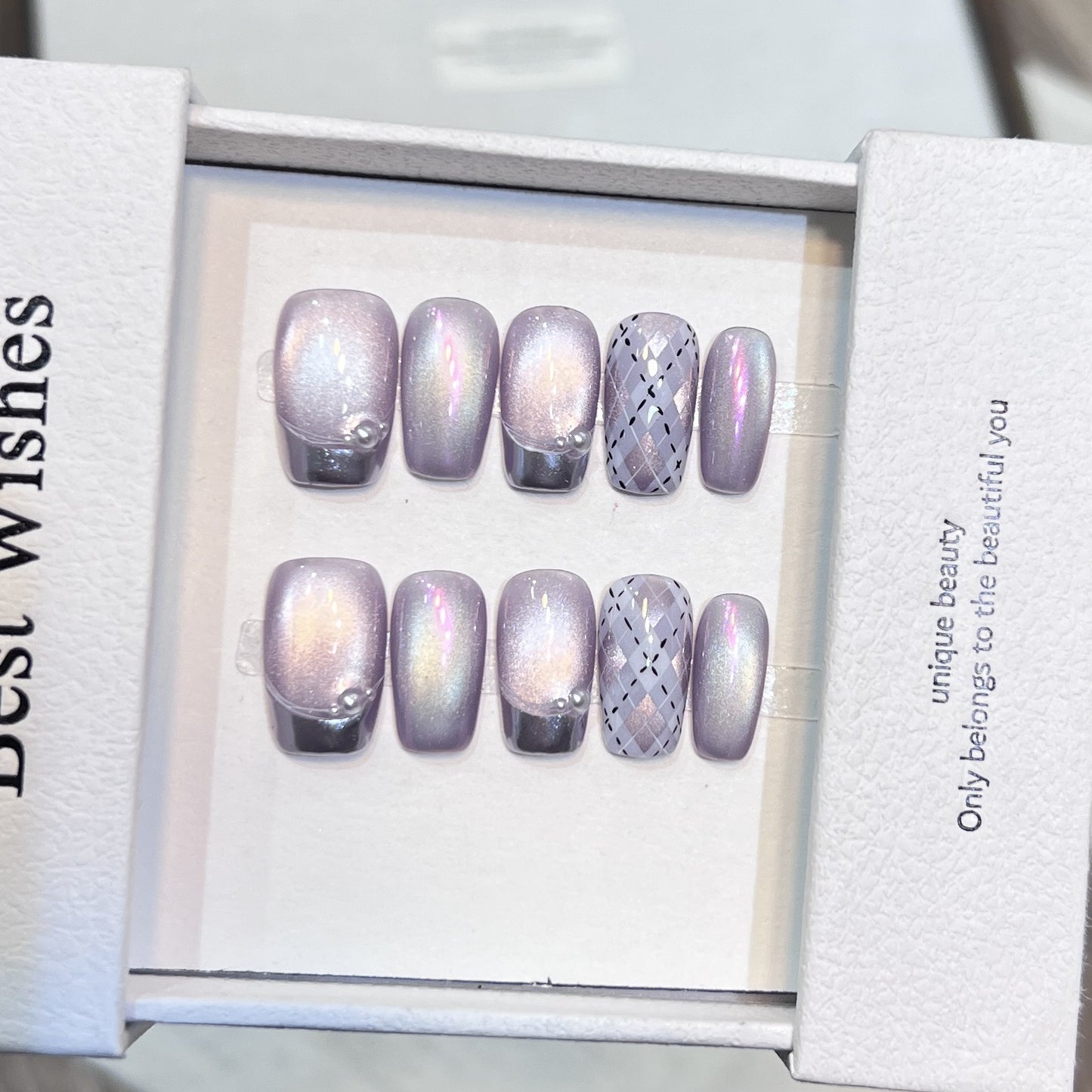 Elegant Press-On Nail Art Set with Iridescent Finish Acalora