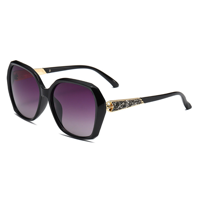 Women's oversized sunglasses in an elegant butterfly design Brehn