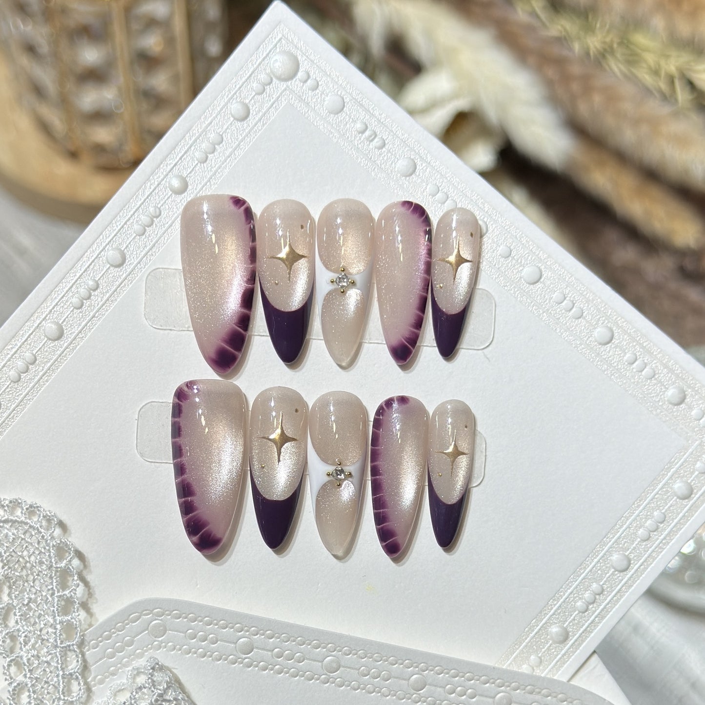 Elegant Press-On Nail Art Set with Crystal Details Acalora