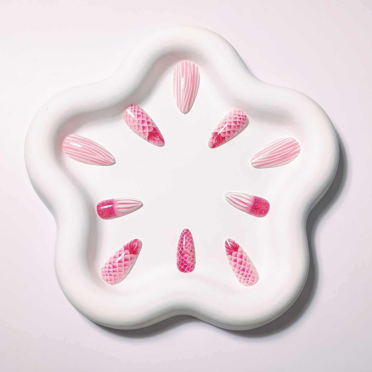 Intricate Scaled Nail Art Design Acalora