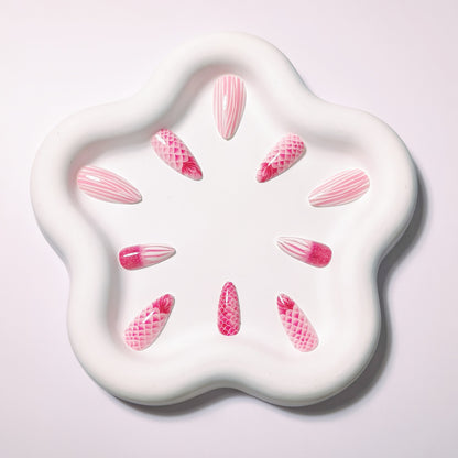 Intricate Scaled Nail Art Design Acalora