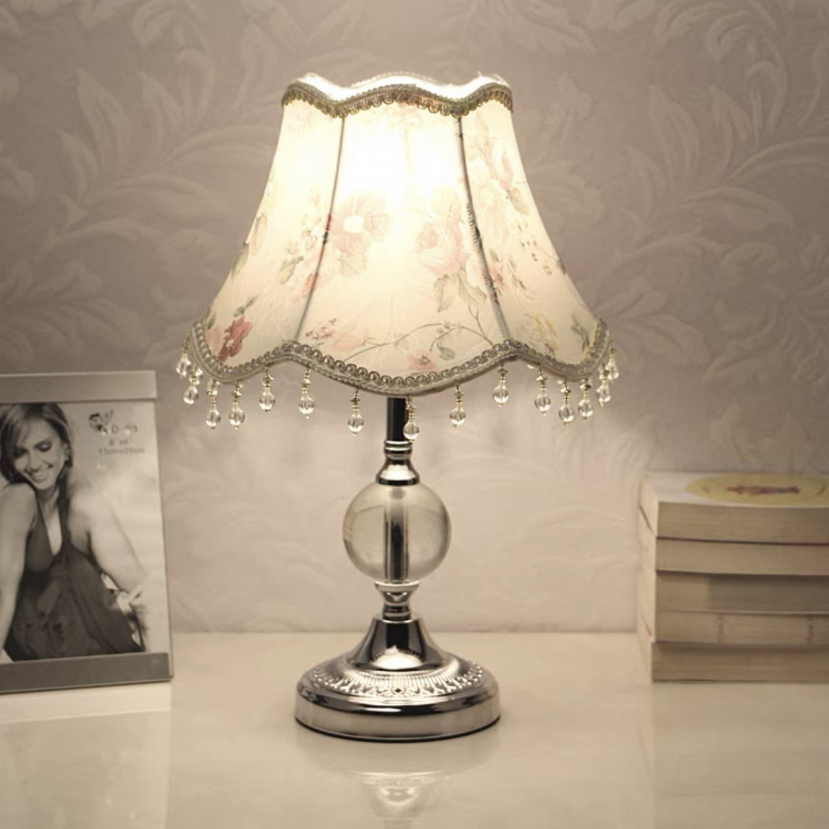 Vintage Floral Shade Table Lamp