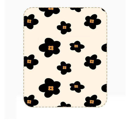 Cozy Fleece Throw Blanket with Bold Floral Design