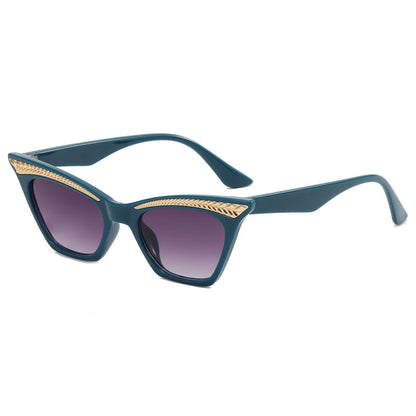 Ladies Cat-Eye Sunglasses with Luxurious Detail Bowlift