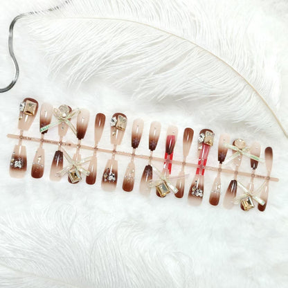 Artificial nails with luxurious design and elegant decorations Acalora