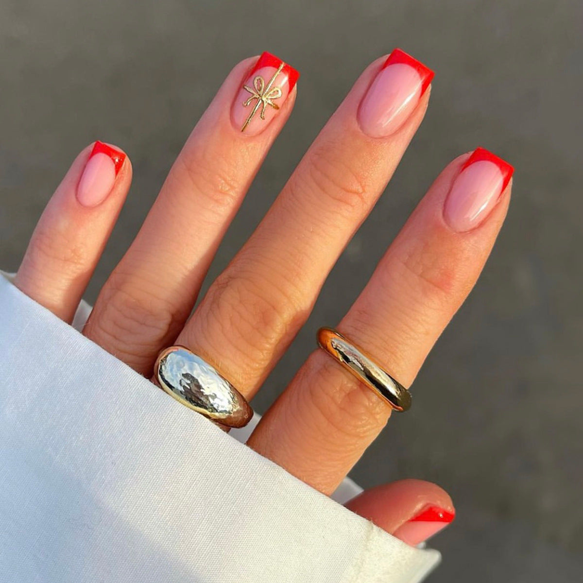 Elegant Stiletto Press-On Nail Set with Unique Design Acalora