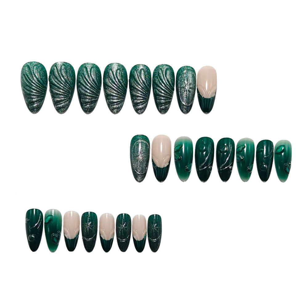 Artificial nails in an elegant design with botanical accents Acalora