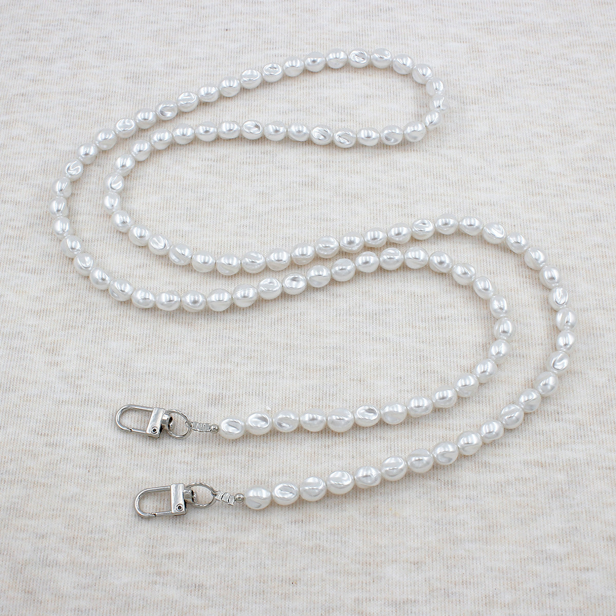 Elegant Pearl Eyewear Chain Acalora