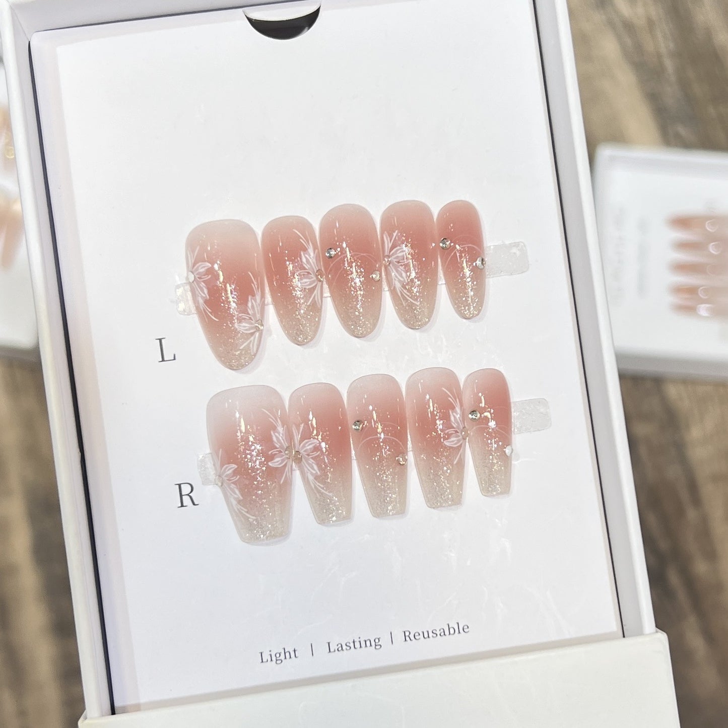 Elegant Floral-Inspired Press-On Nail Set Acalora