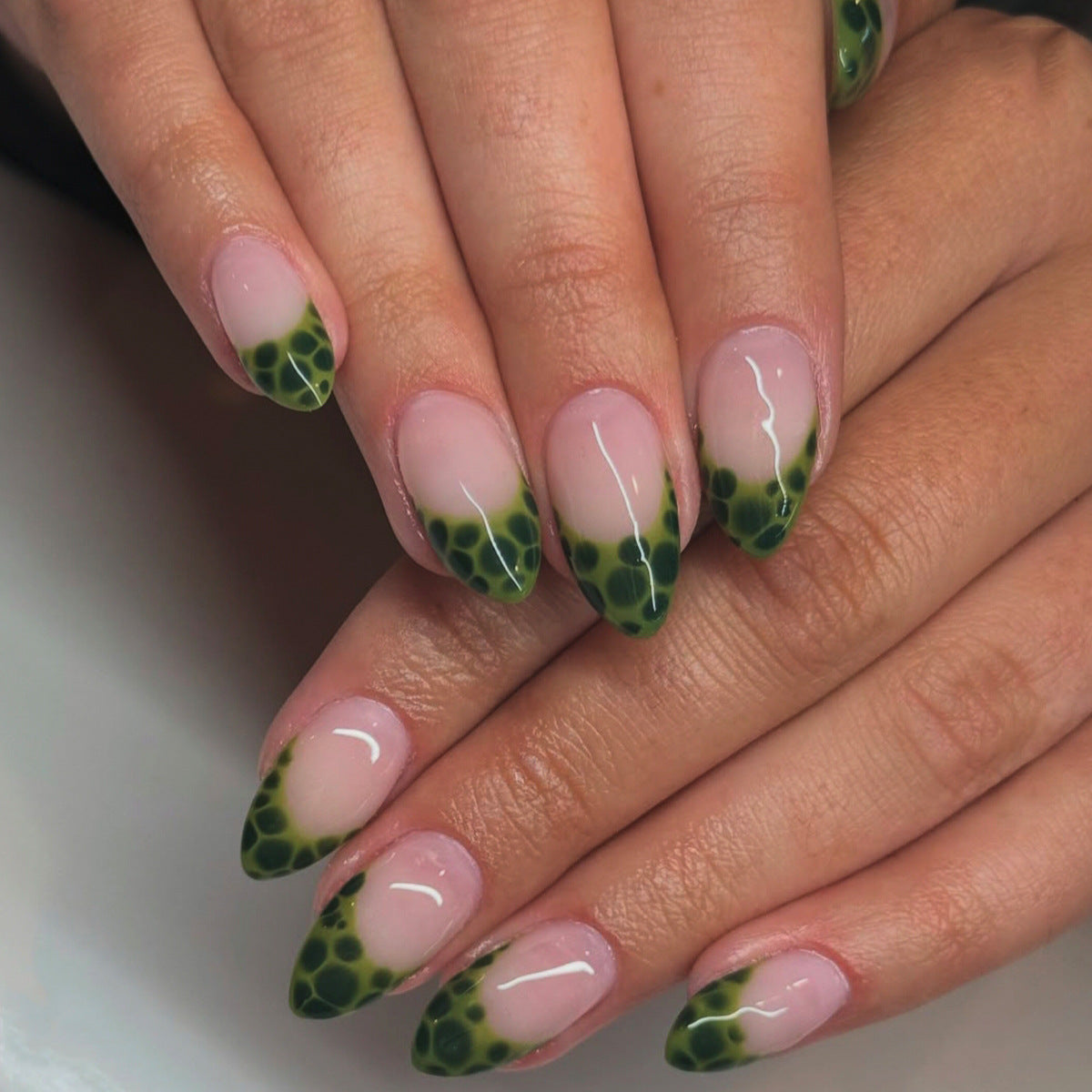 Artistic Green-Gradient Gel Nail Art Acalora
