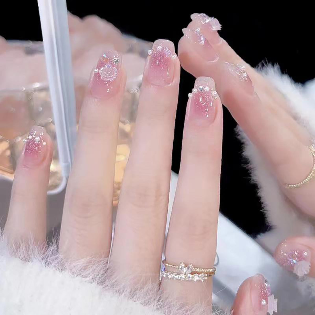 Festive Holiday Themed Press-On Nail Art Acalora