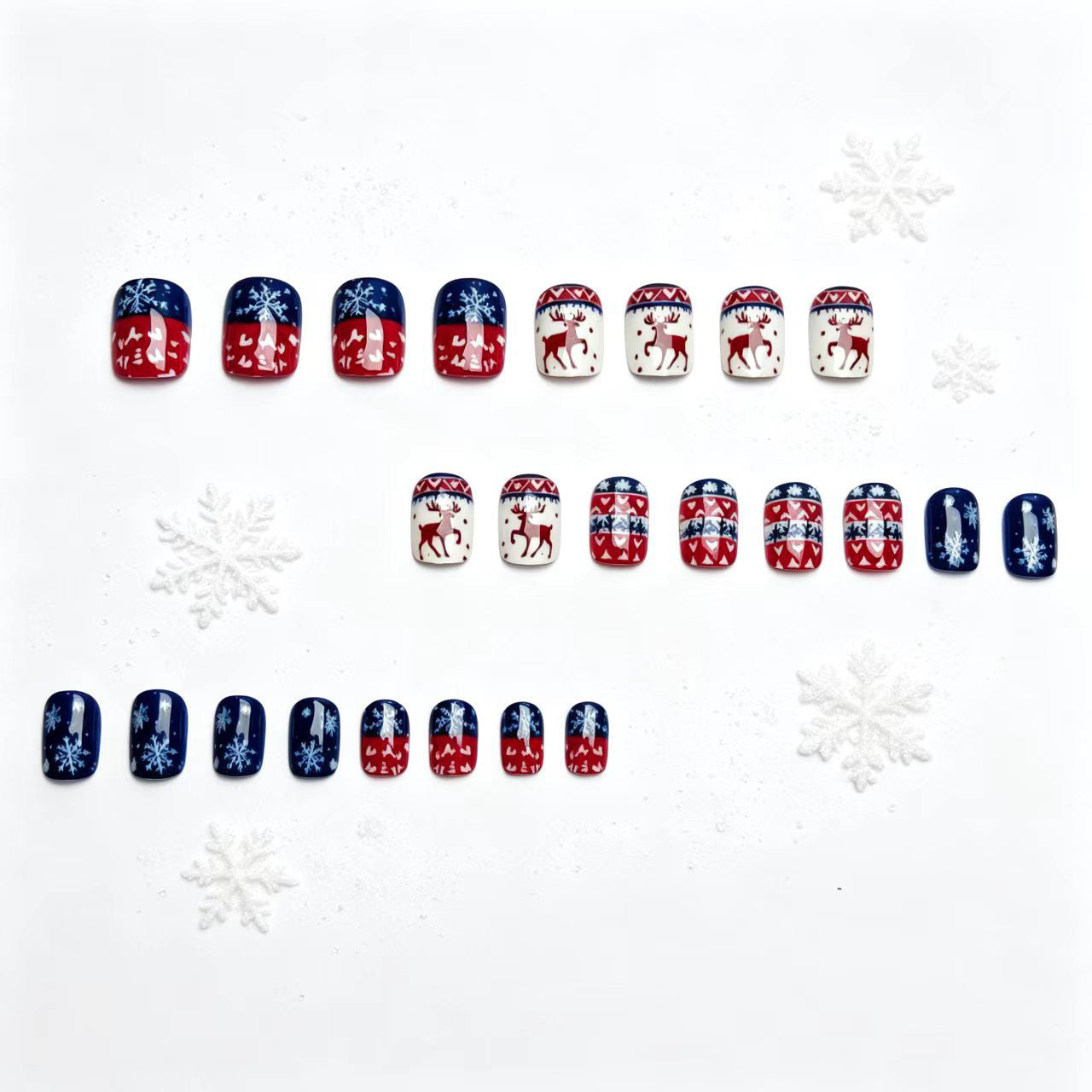 Winter-Themed Holiday Nail Art Acalora