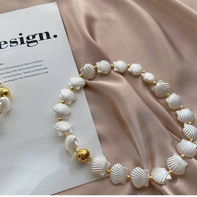 Decorative Shell Necklace Acalora