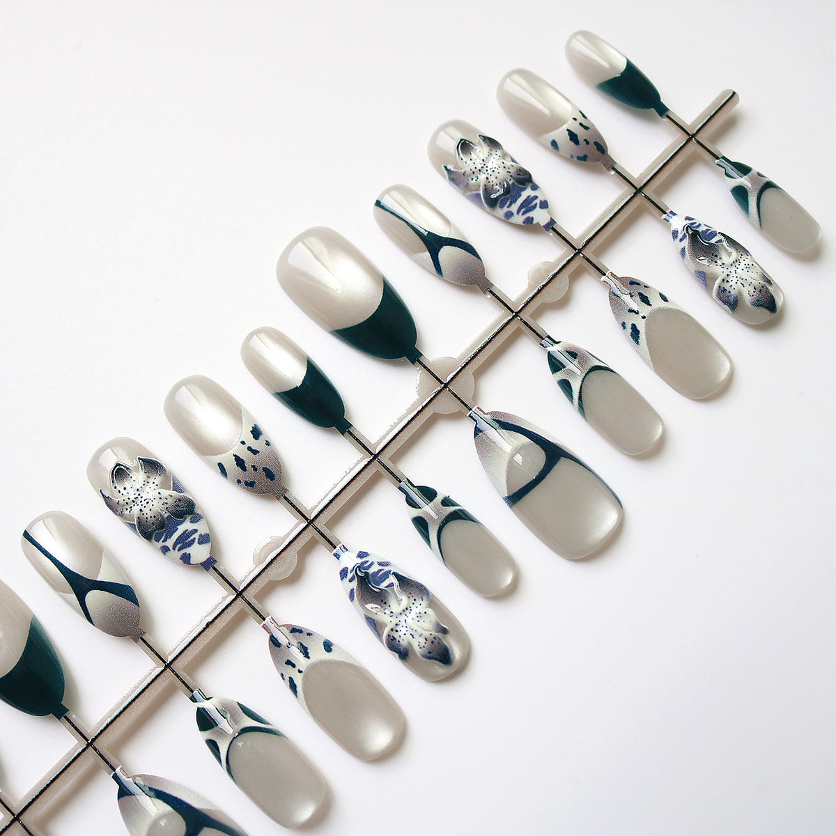 Artistic Floral Nail Art Set Acalora