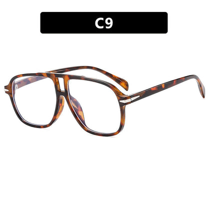 Ladies fashionable, square sunglasses with stylish frame Bowlift