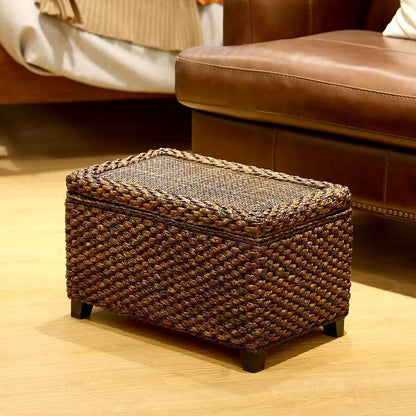 Practical and Decorative Storage Chest Acalora