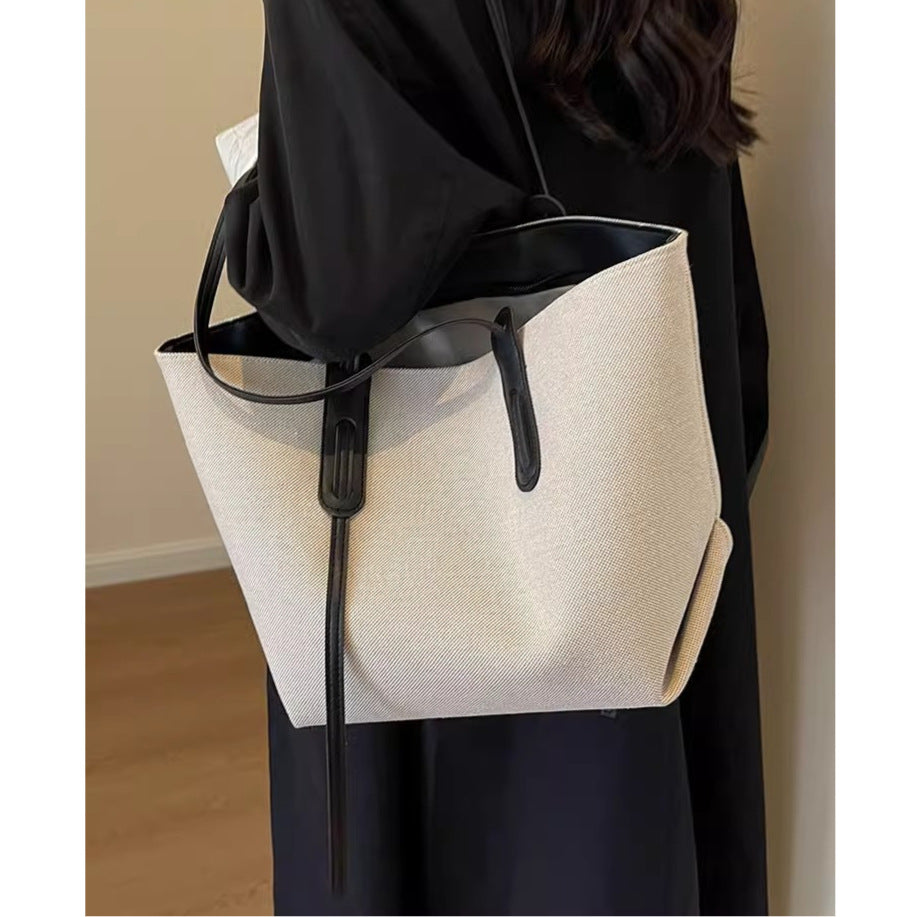 Spacious Utility Tote Acalora