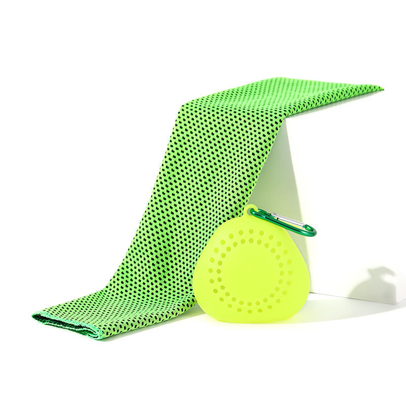 Unisex cooling towel in storage case Karnz