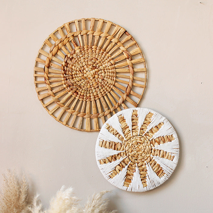 Decorative Table Coaster Made of Woven Rattan Acalora