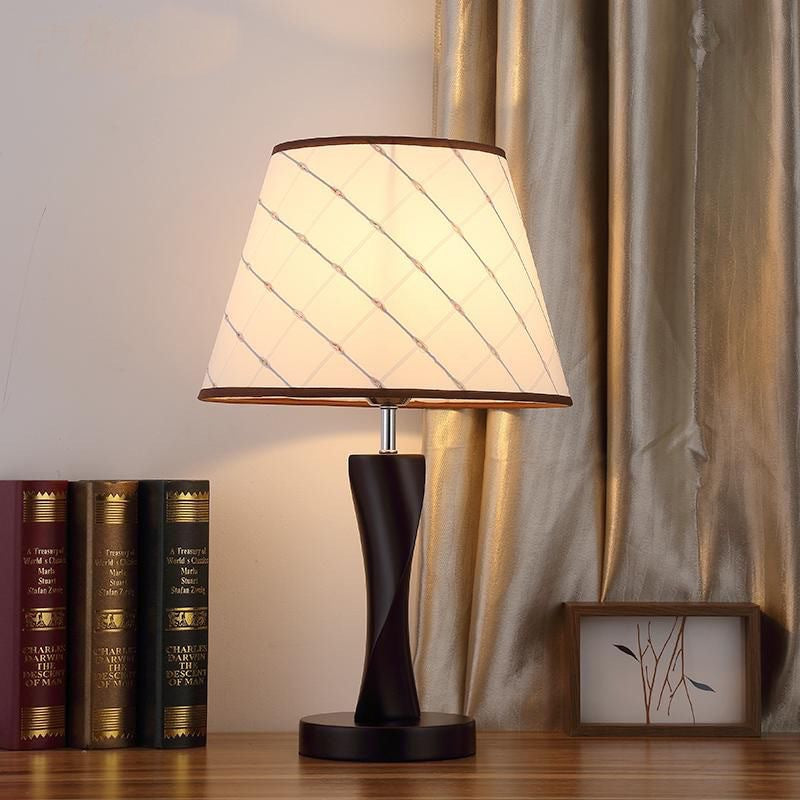 Elegant Twisted Table Lamp