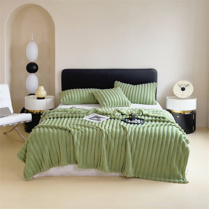 Women's Plush and Decorative Throw Blanket Karnz