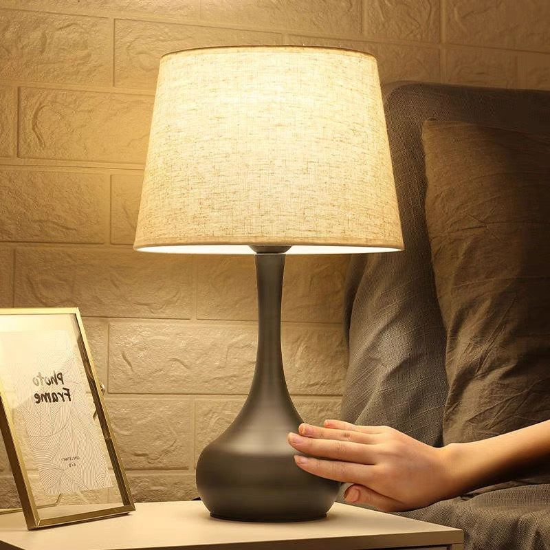 Elegant Gold Accent Table Lamp