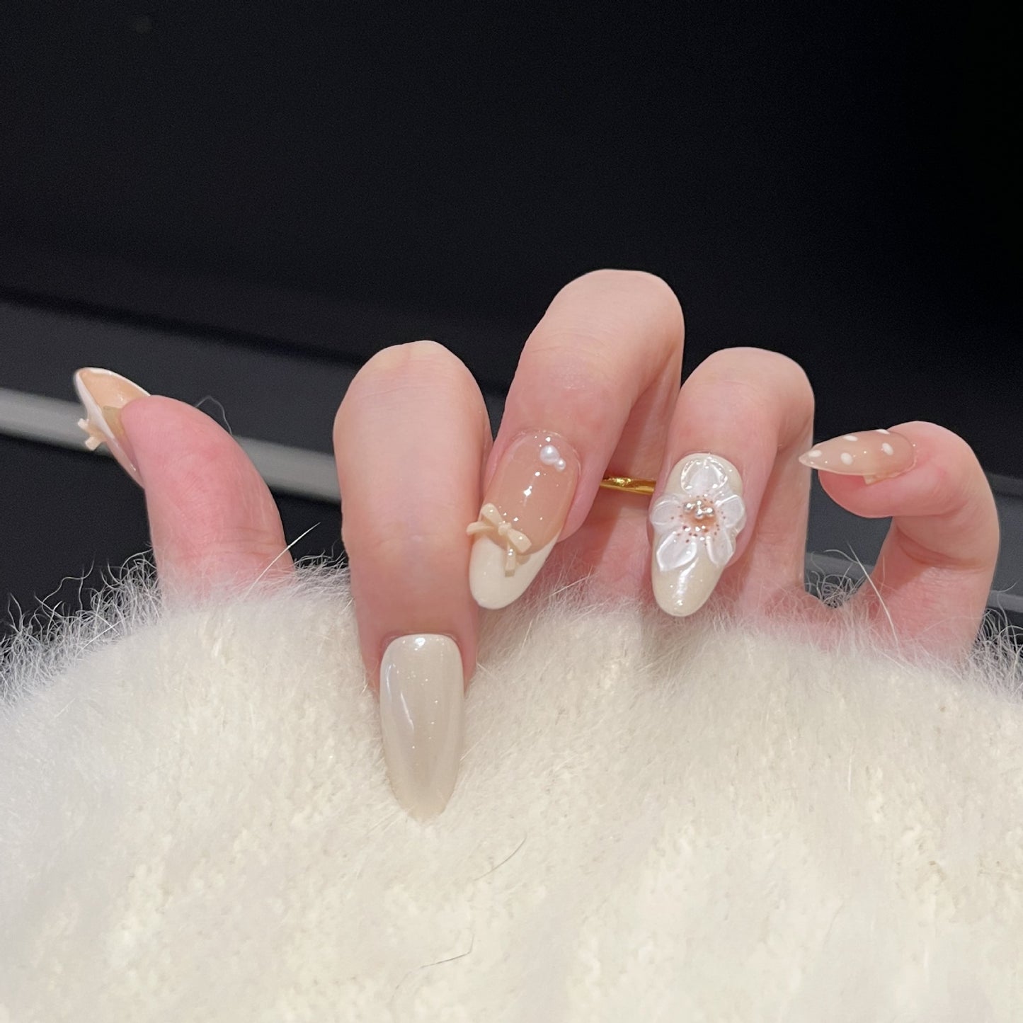 Themed Press-On Nail Art Set with Hello Kitty Designs Acalora