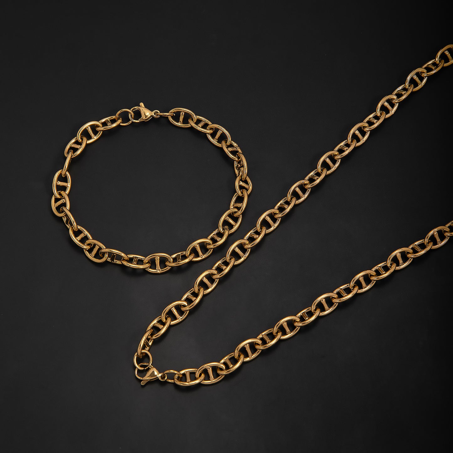 Chain Link Acalora