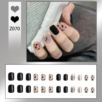 Creative Nail Art Set with Elegant Animal Accents Acalora