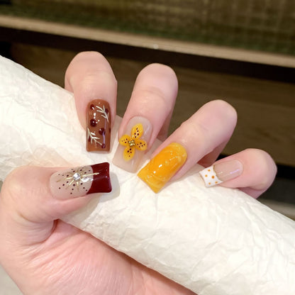 Handmade Floral Press-On Nail Set Acalora