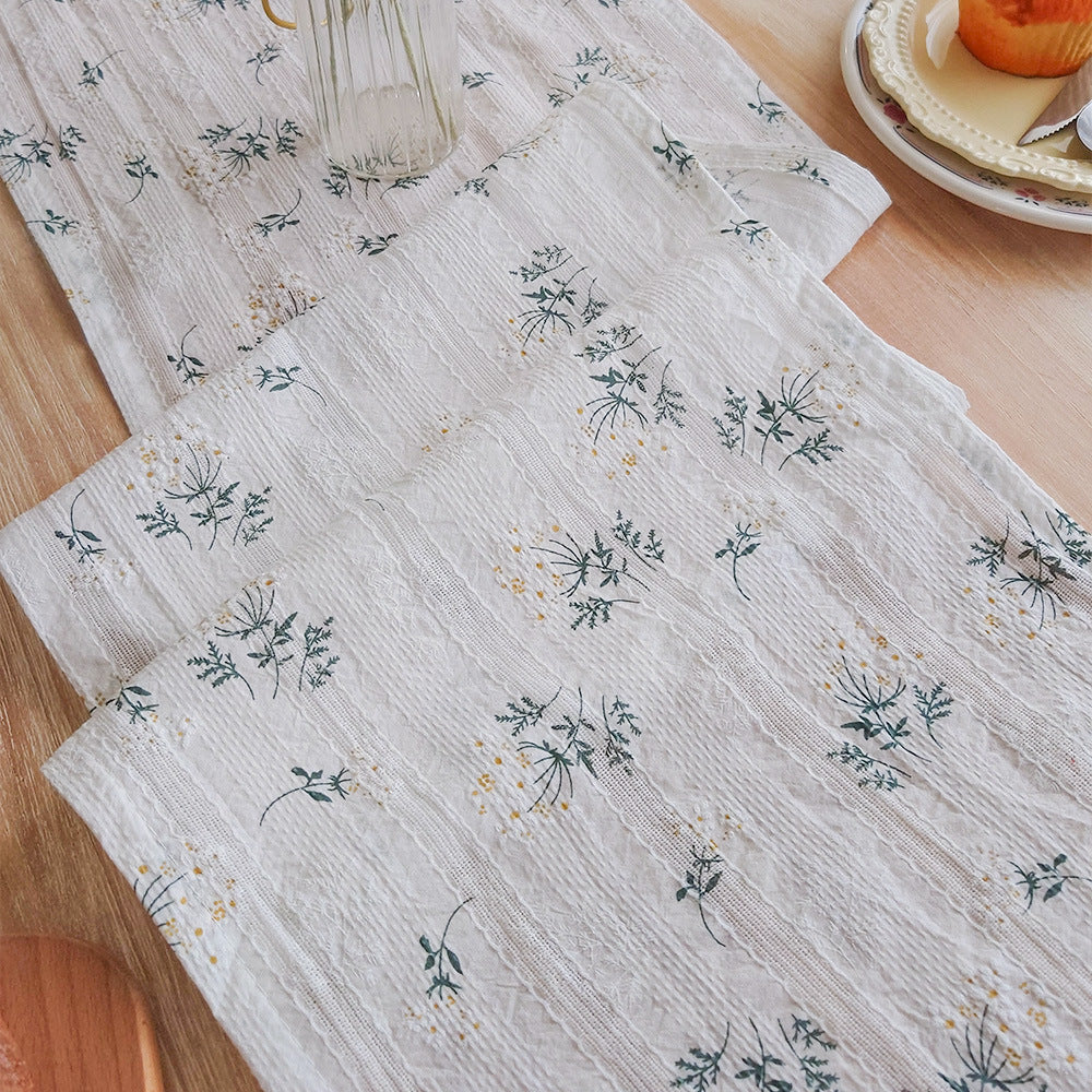 Decorative Floral Patterned Table Runner