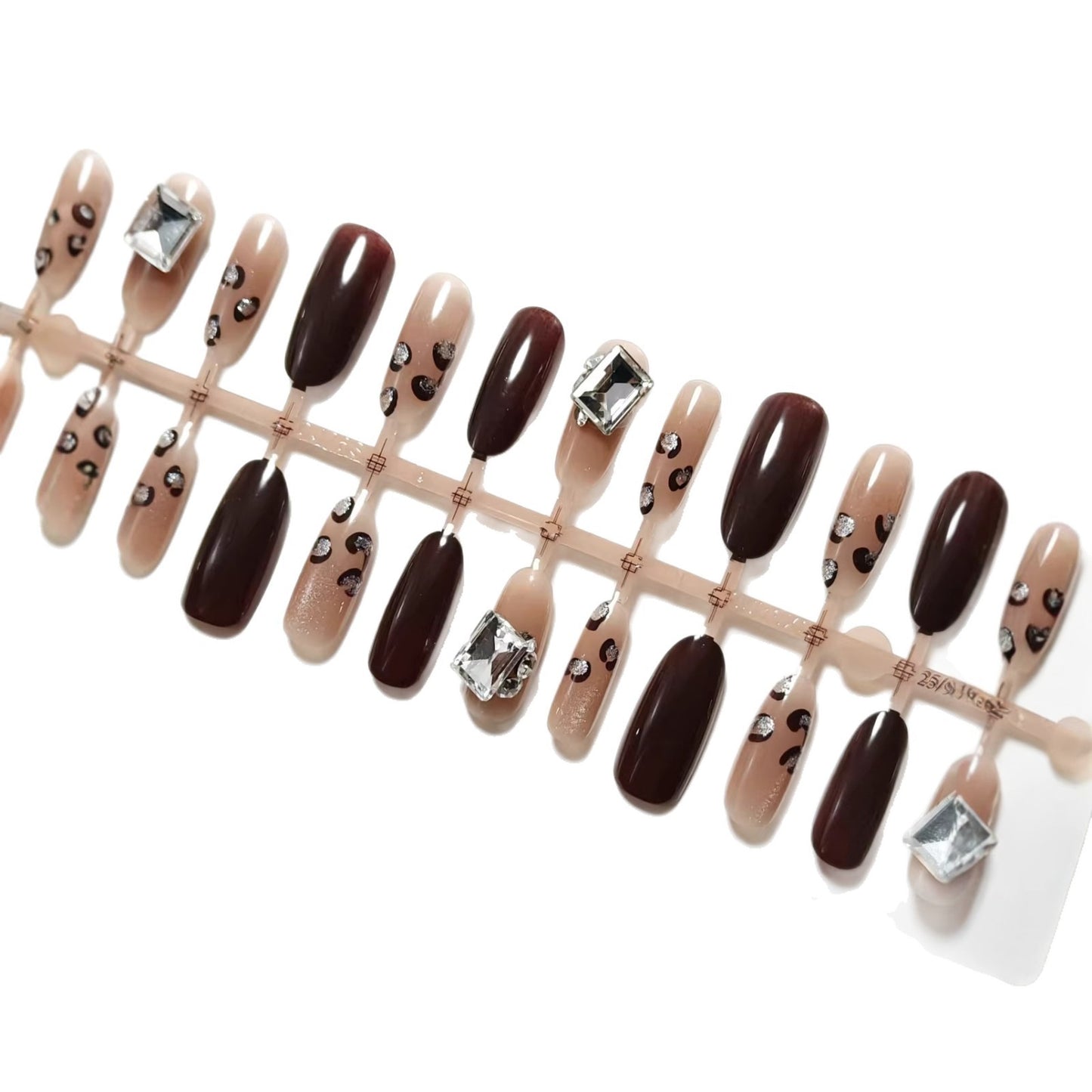 Artificial nails with elegant glamour accents Acalora