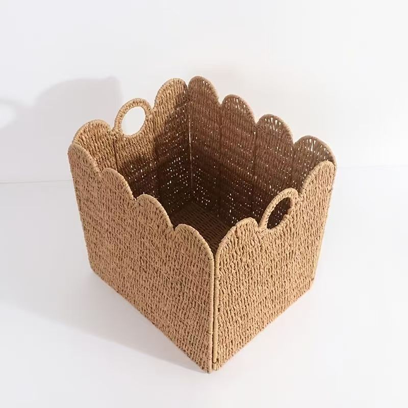 Decorative storage basket made of natural material Acalora
