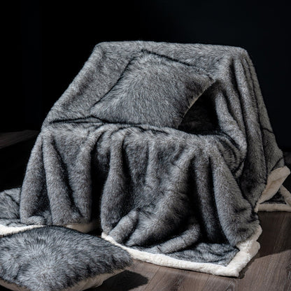 Luxurious Faux Fur Throw Blanket