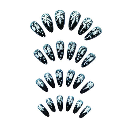 Snowy Winter-Themed Nail Art Acalora